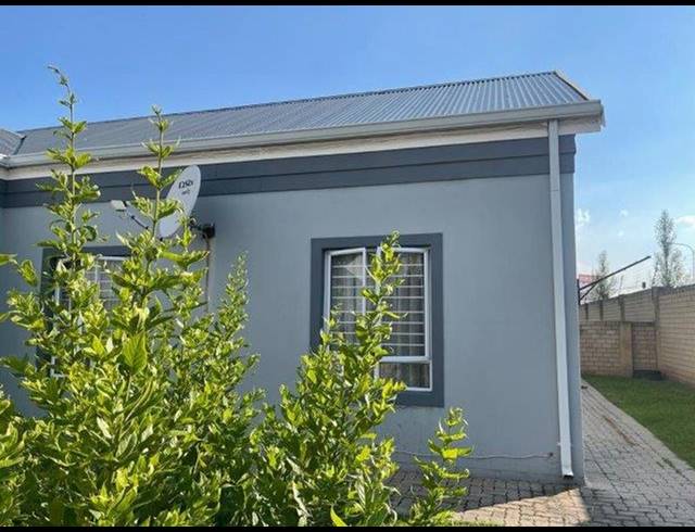 3 BEDROOM HOUSE FOR SALE IN RIVERSPRAY LIFESTYLE ESTATE